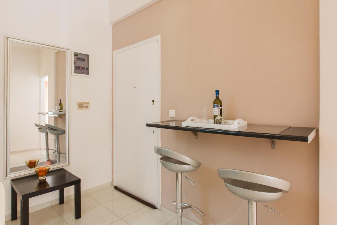 Central Apartment At Plaka 1 Bed For 2 Pers 雅典 外观 照片